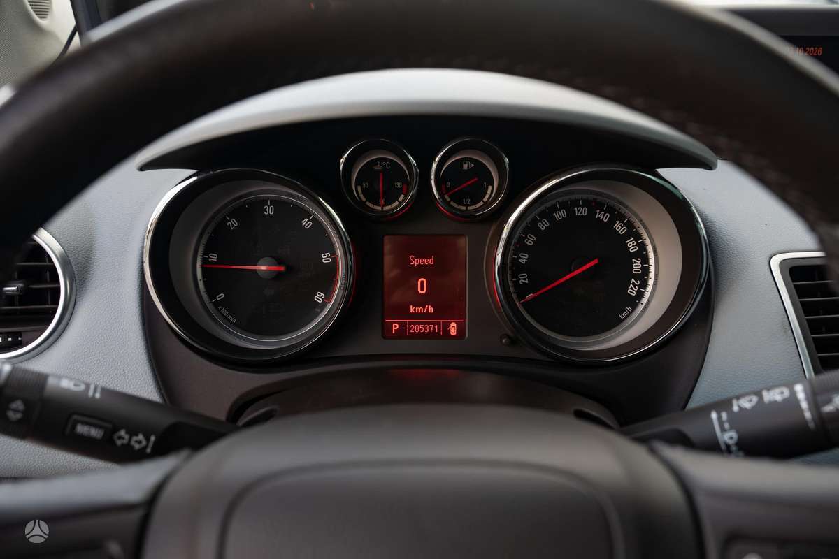 Opel Meriva 2011 — photo 28