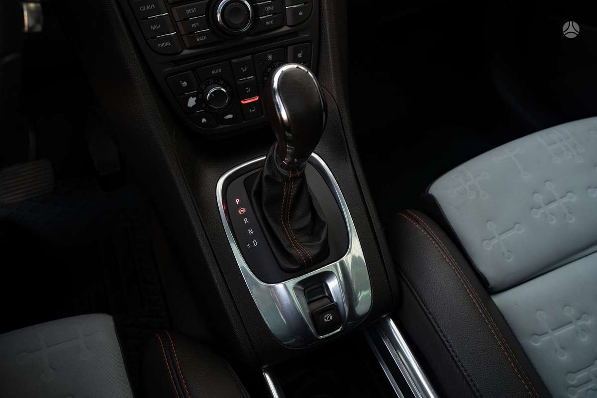 Opel Meriva 2011 — photo 29