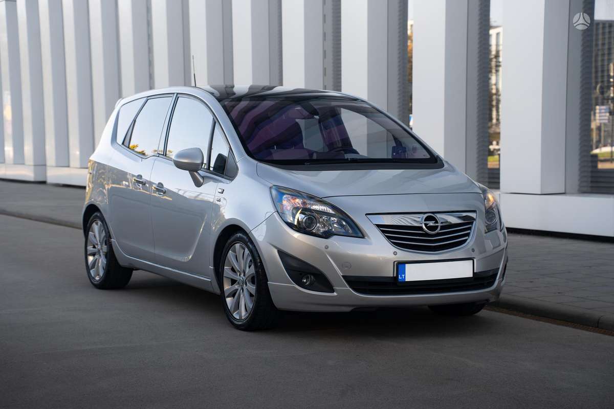 Opel Meriva 2011 — engine 1686 cm³, 101 HP (74kW)