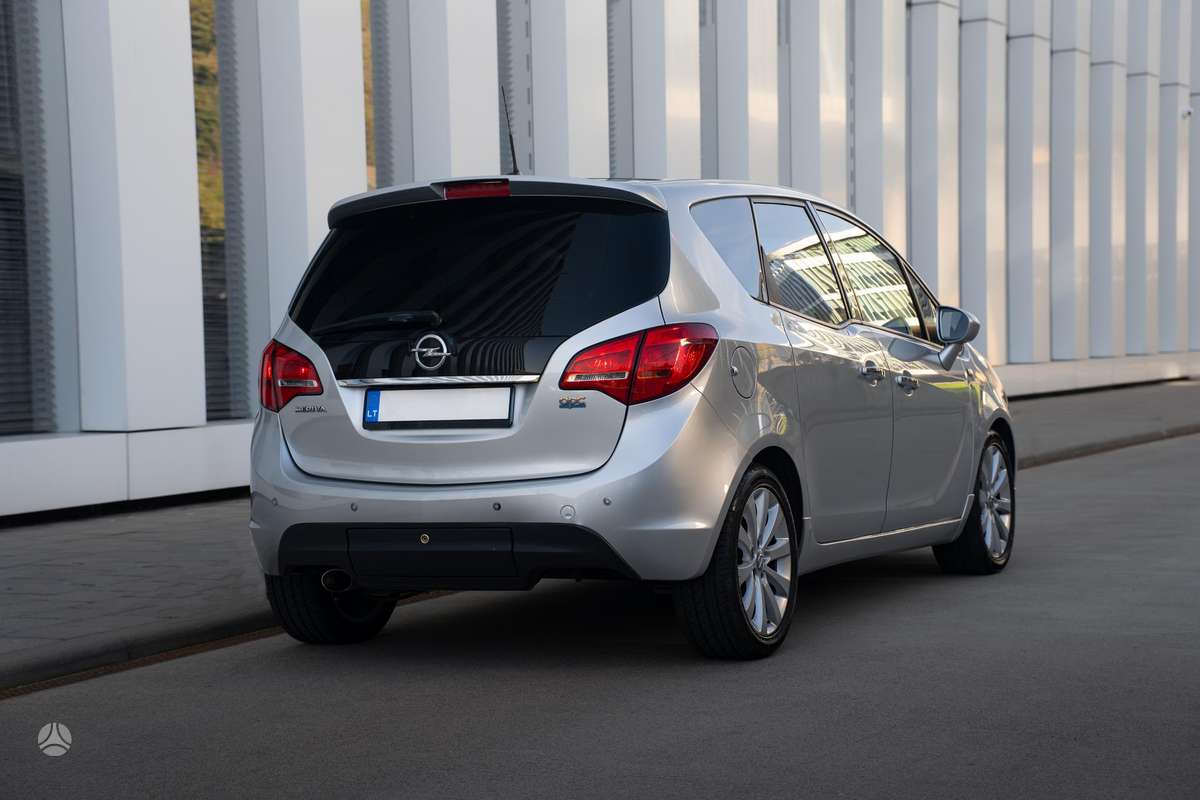 Opel Meriva 2011 — photo 7