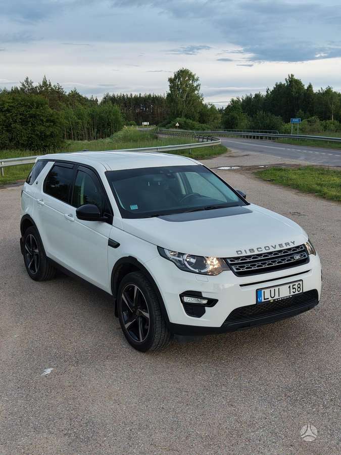 Land Rover 2015 — вигляд ззаду