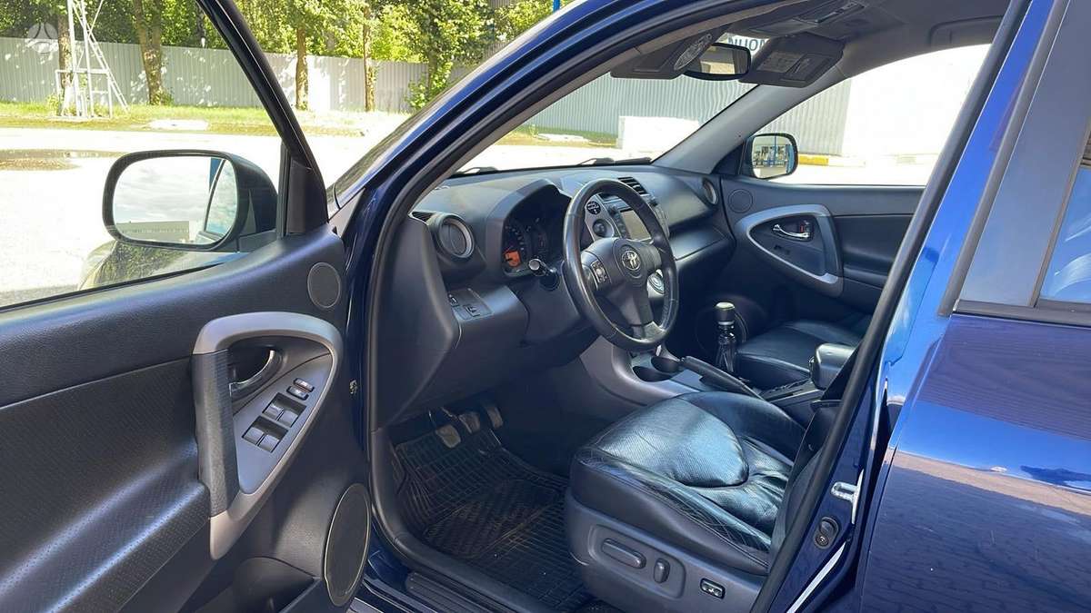Toyota RAV4 2007 — photo 10