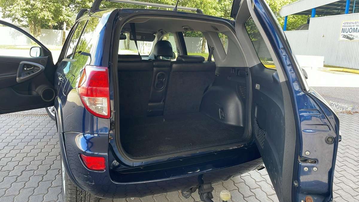 Toyota RAV4 2007 — photo 17