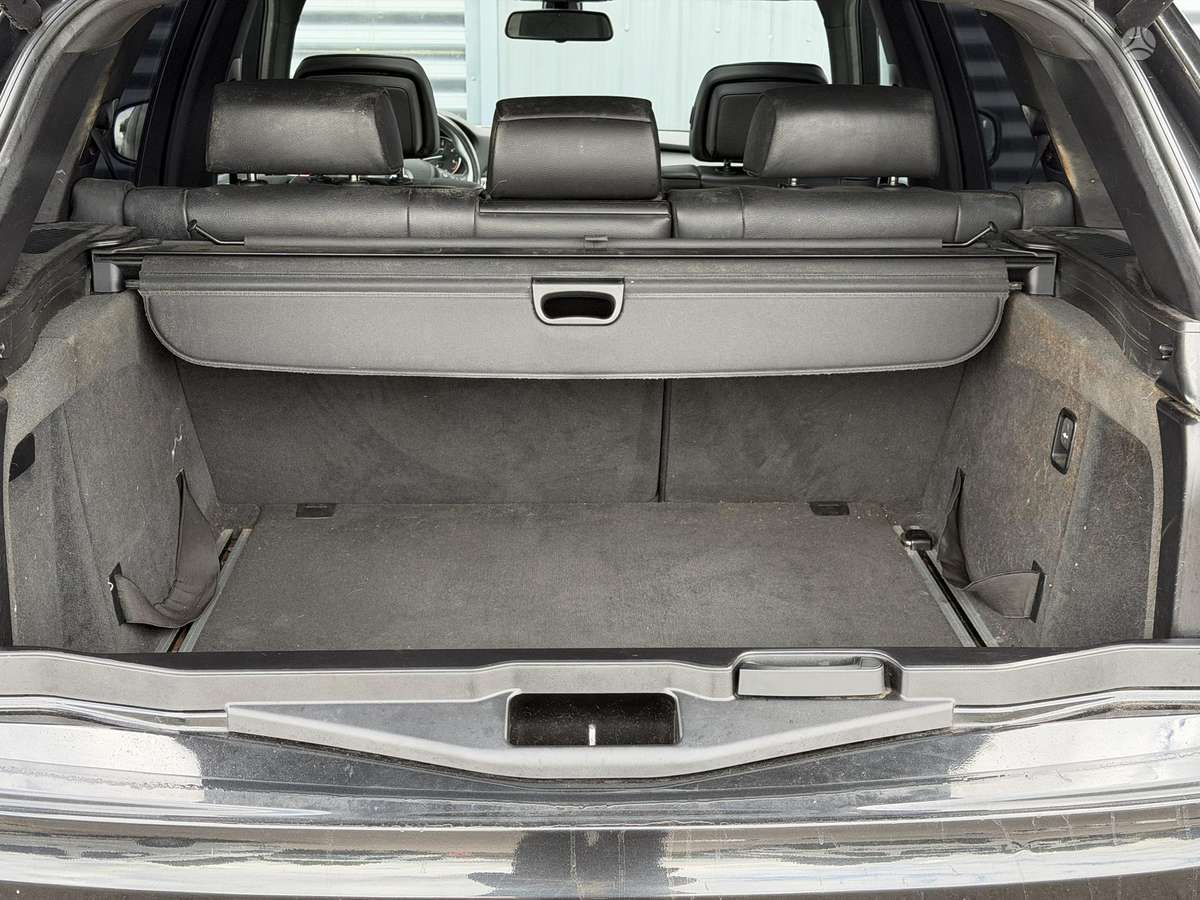 BMW X5 2010 — фото 10