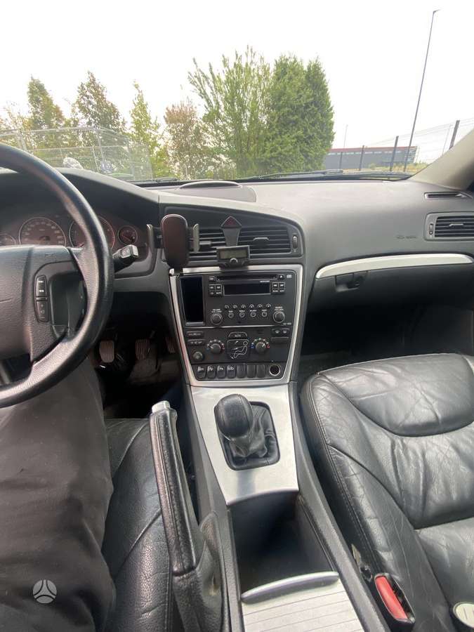 Volvo V70 2006 — photo 6