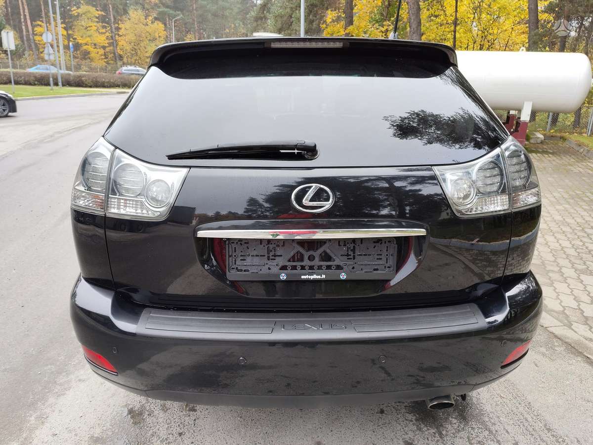 Lexus RX 2007 — interior
