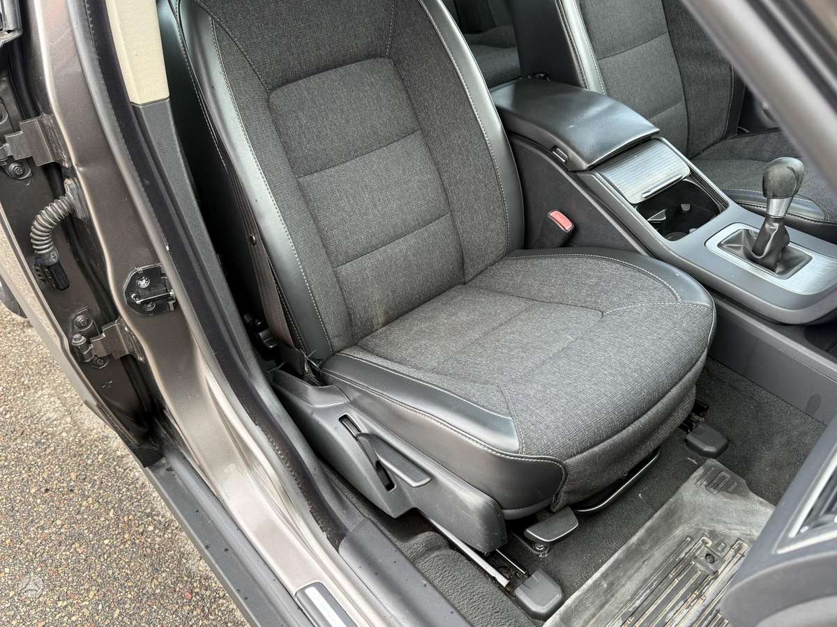 Volvo XC70 2009 — photo 15