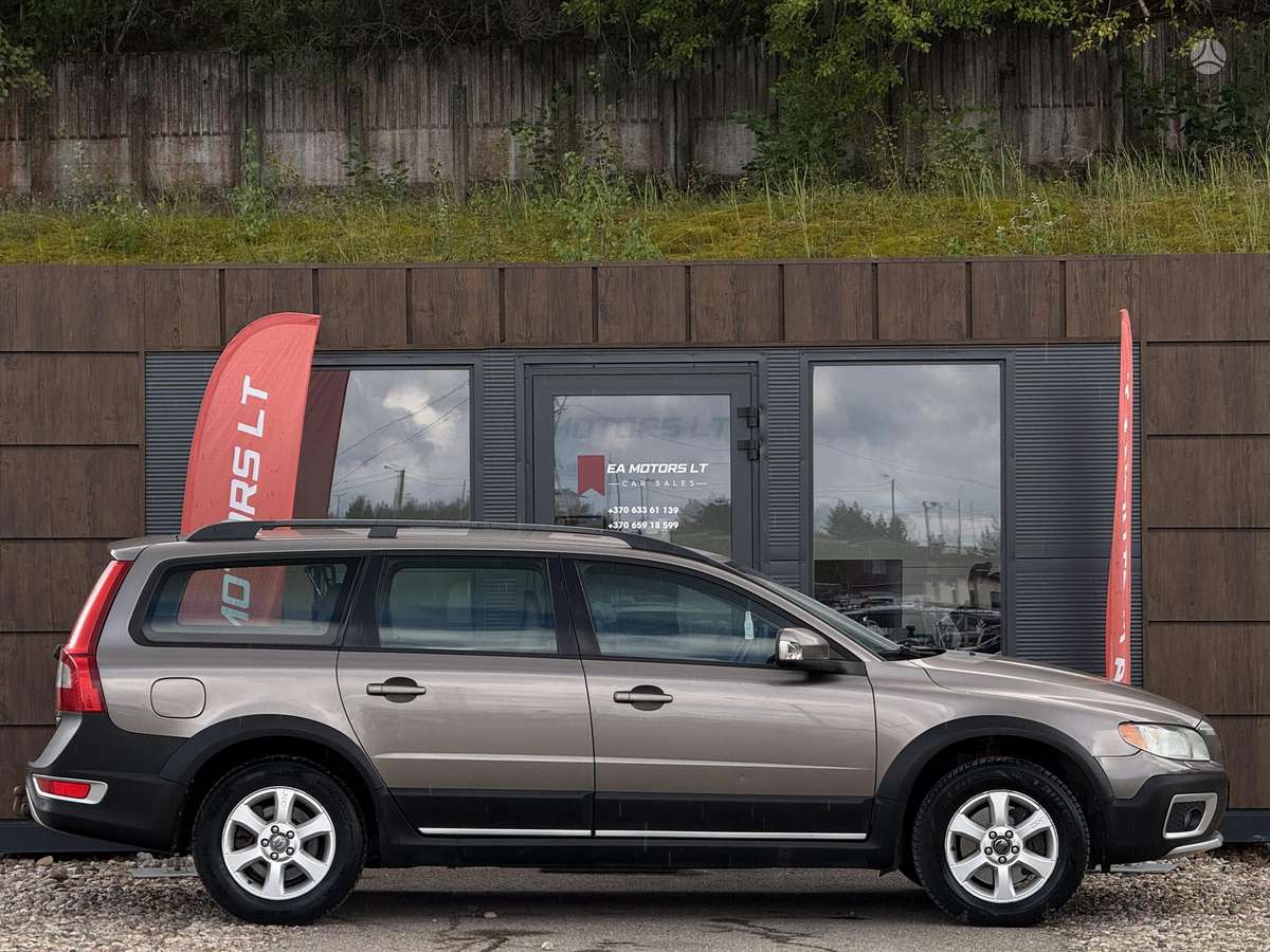 Volvo XC70 2009 — engine 2400 cm³, 185 HP (136kW)