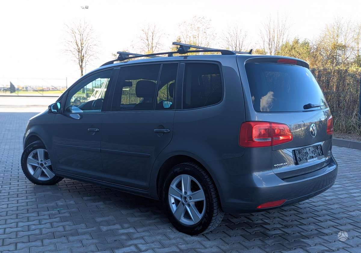 Volkswagen Touran 2014 — photo 10