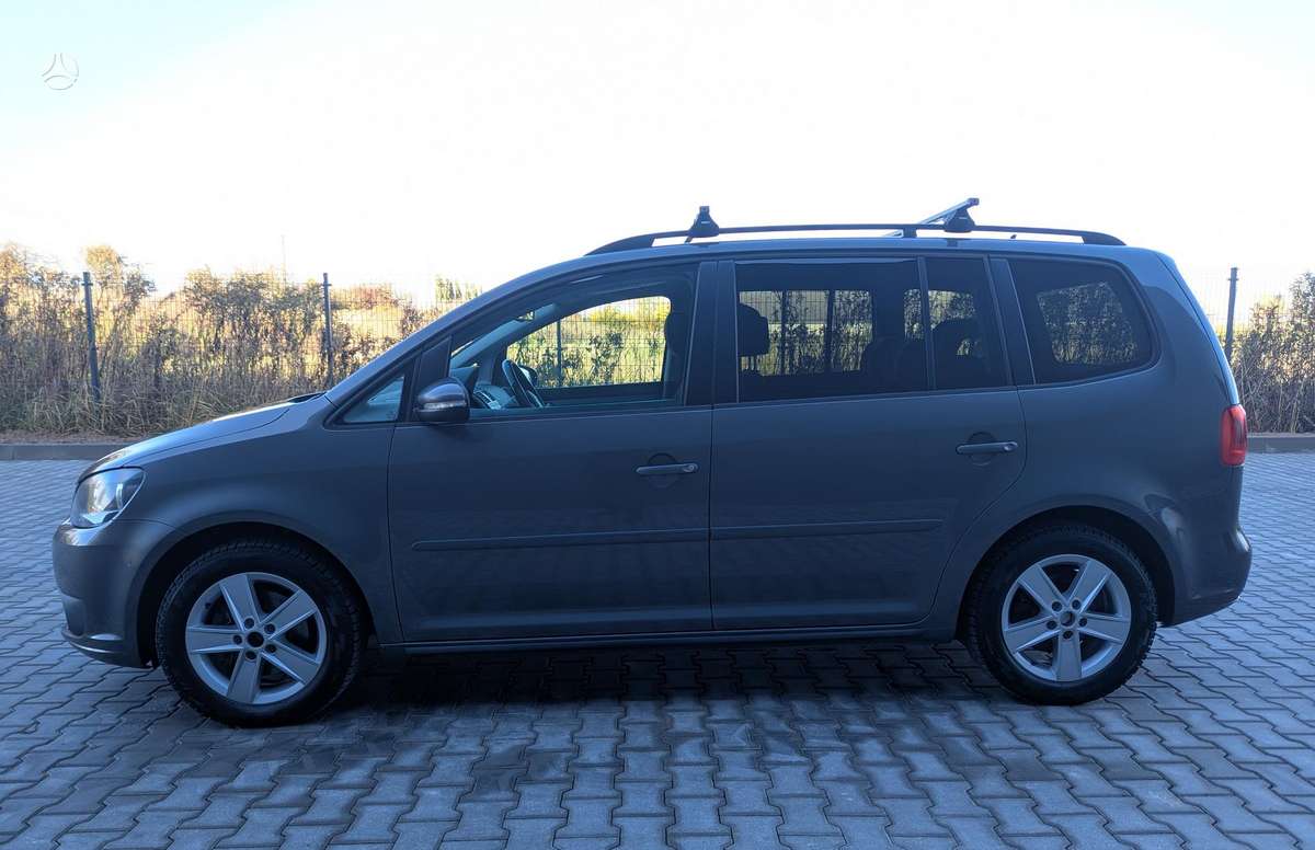 Volkswagen Touran 2014 — photo 12