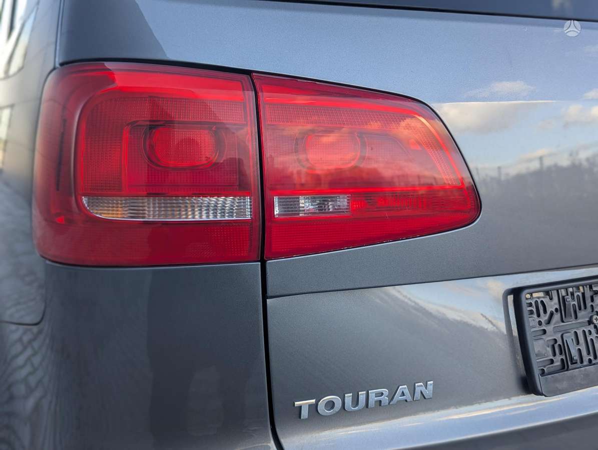 Volkswagen Touran 2014 — photo 20