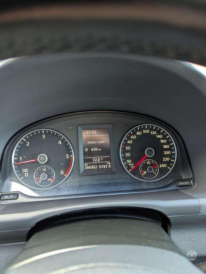 Volkswagen Touran 2014 — photo 35