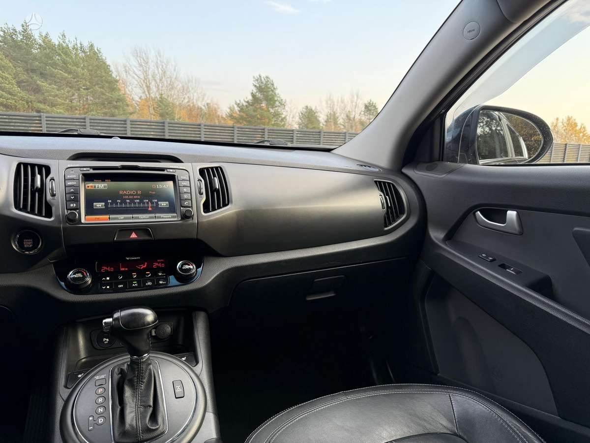 Kia Sportage 2011 — photo 21