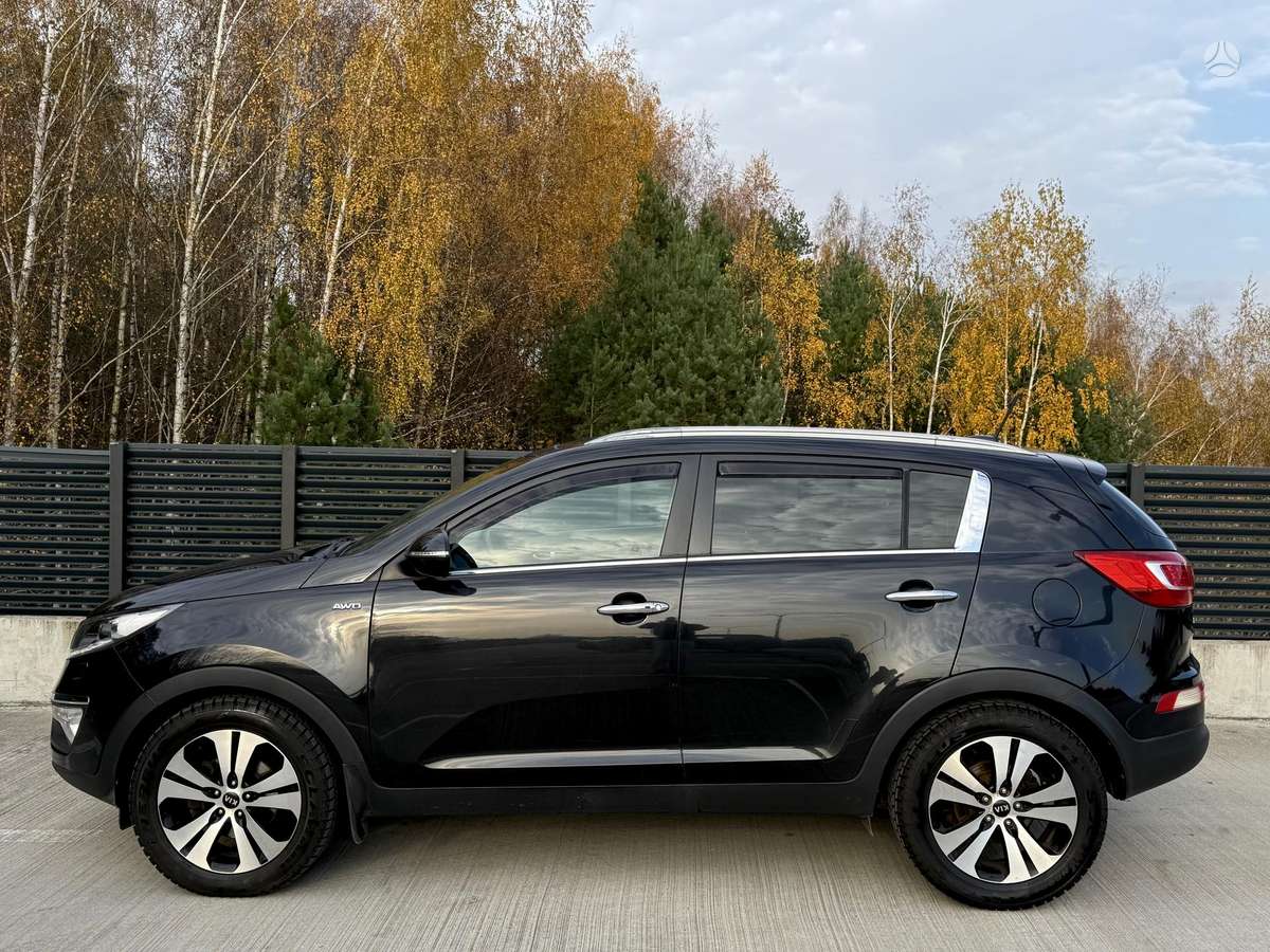 Kia Sportage 2011 — engine 1995 cm³, 136 HP (100kW)