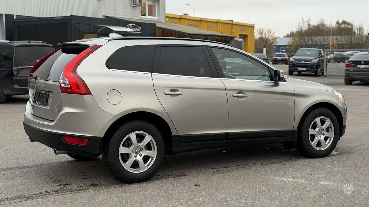 Volvo XC60 2013 — photo 7