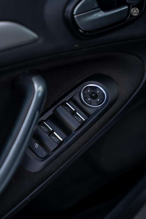 Ford Galaxy 2010 — фото 24