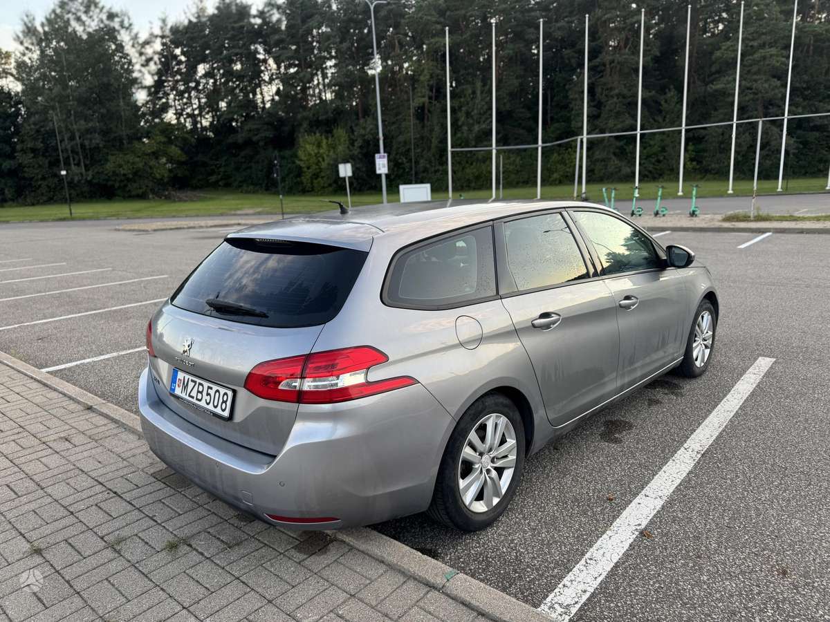 Peugeot 308 2015 — engine 1199 cm³, 131 HP (96kW)