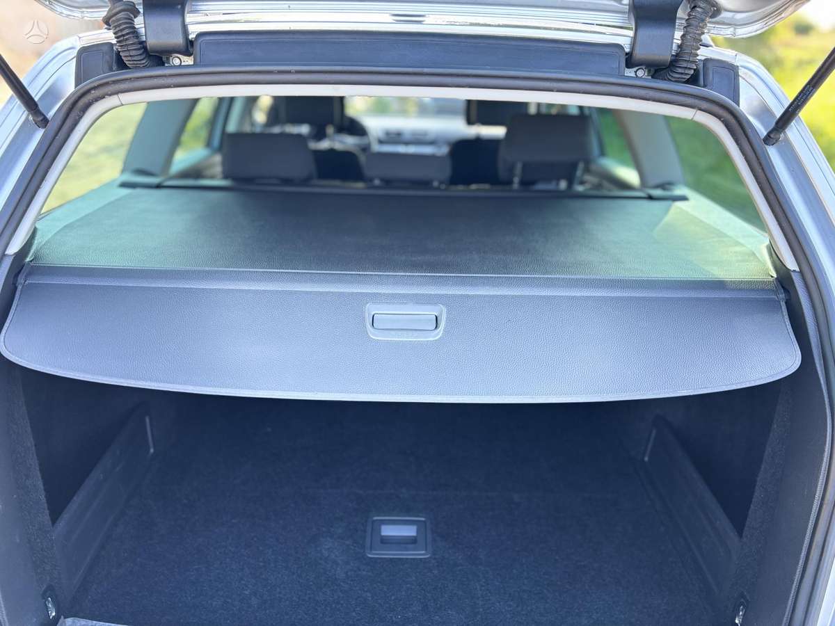 Volkswagen Passat 2013 — photo 13
