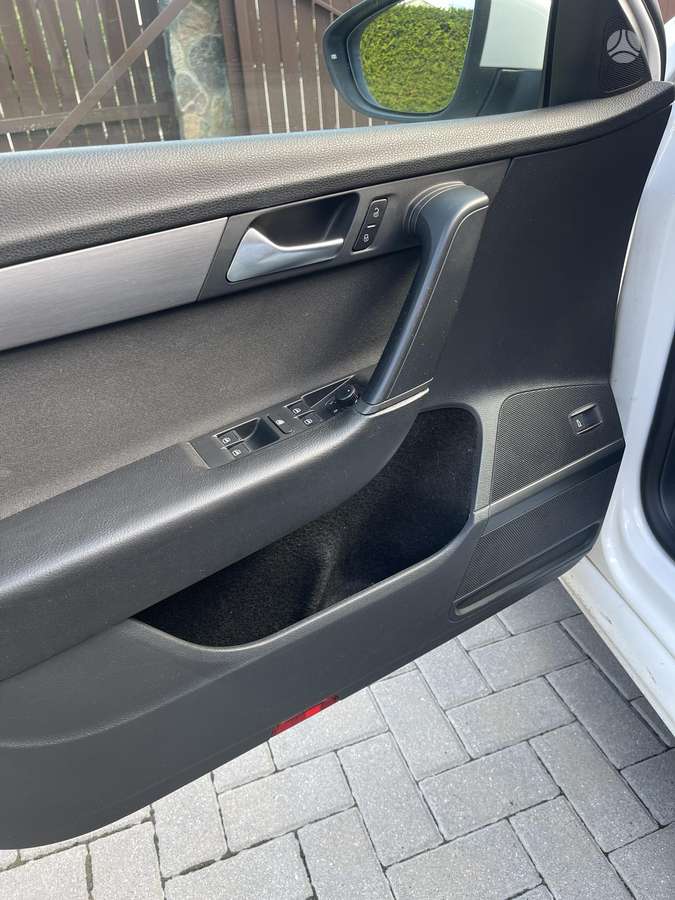 Volkswagen Passat 2014 — photo 11