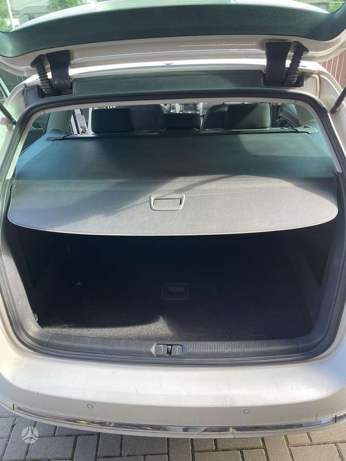 Volkswagen Passat 2014 — photo 14
