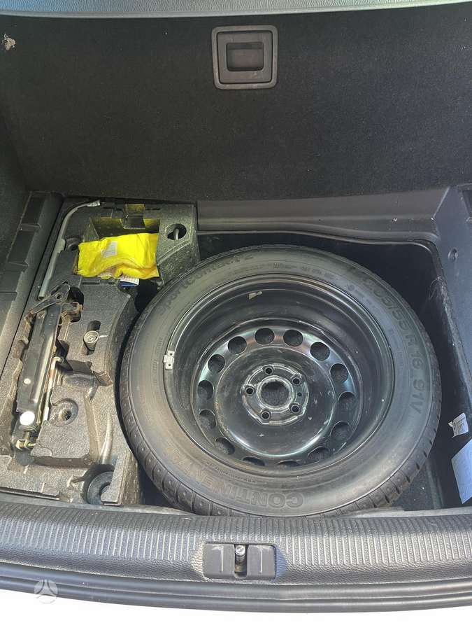Volkswagen Passat 2014 — photo 16