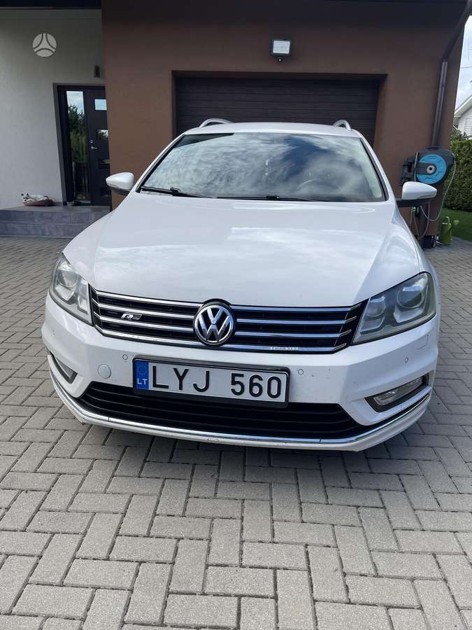 Volkswagen Passat 2014 — interior