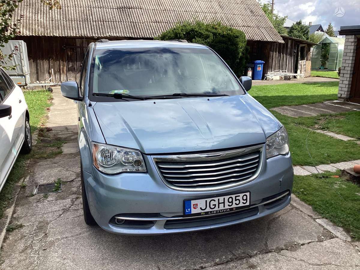 Chrysler Town 2013 — interior