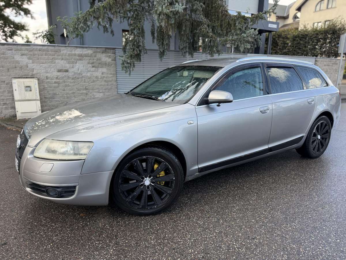 Audi A6 2005 — вигляд ззаду