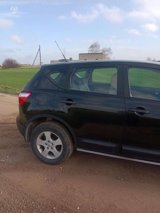 Nissan Qashqai 2011 — photo 5