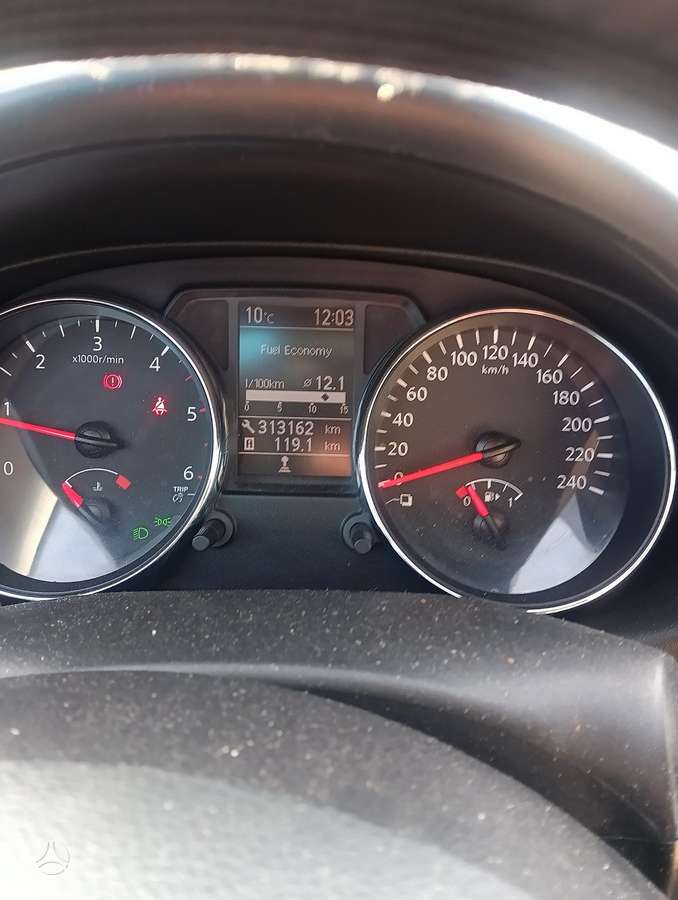 Nissan Qashqai 2011 — photo 7