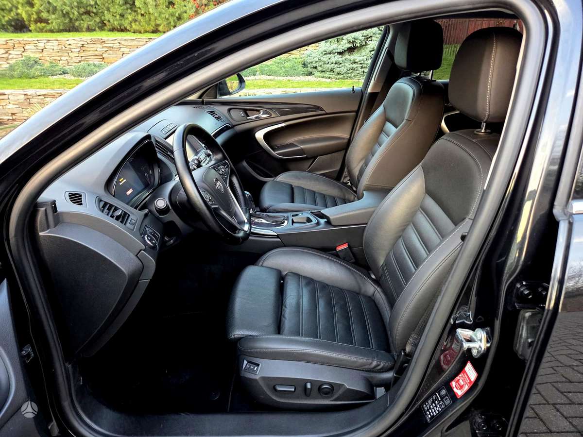 Opel Insignia 2015 — photo 17