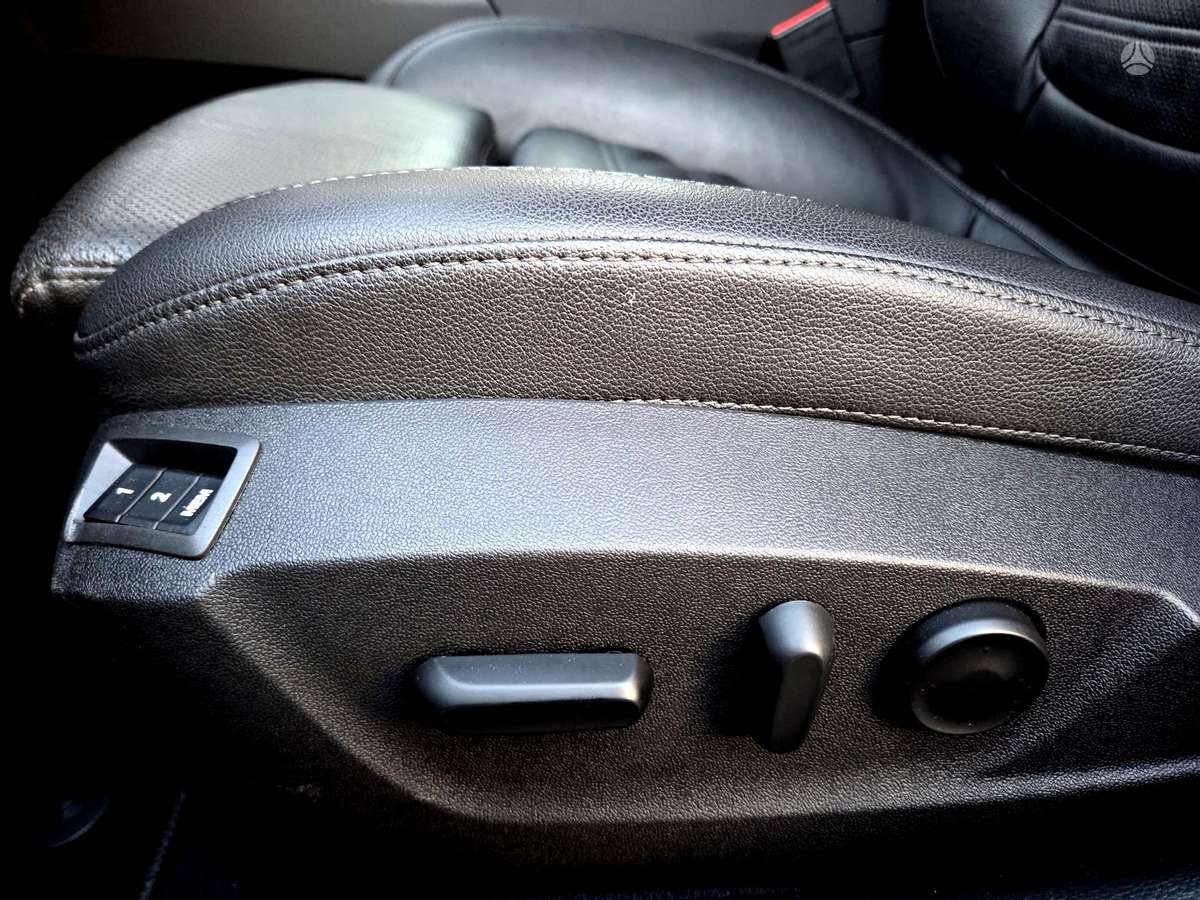 Opel Insignia 2015 — photo 18