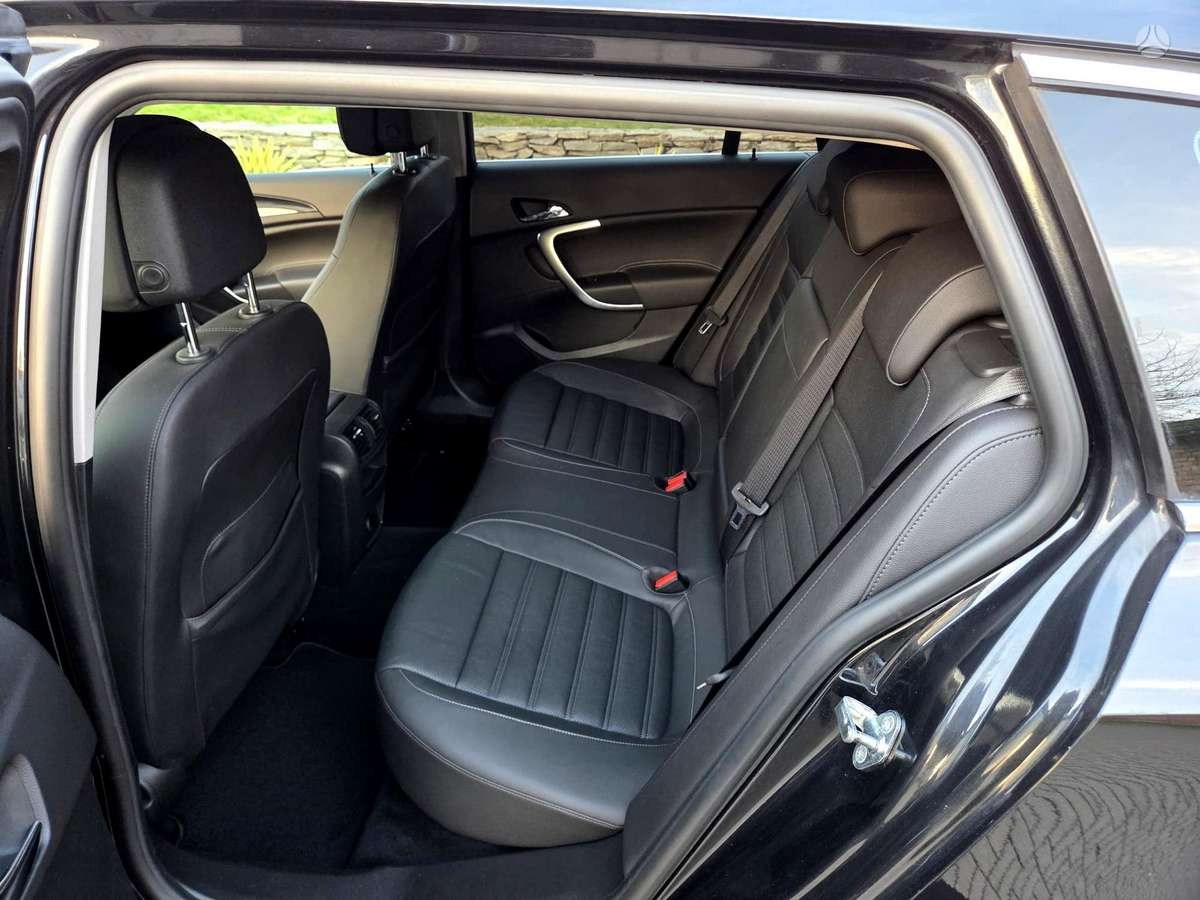 Opel Insignia 2015 — photo 22