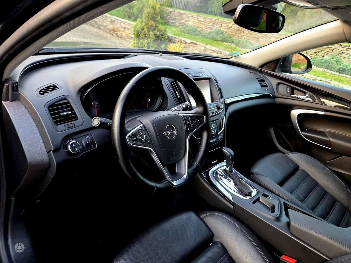 Opel Insignia 2015 — photo 29