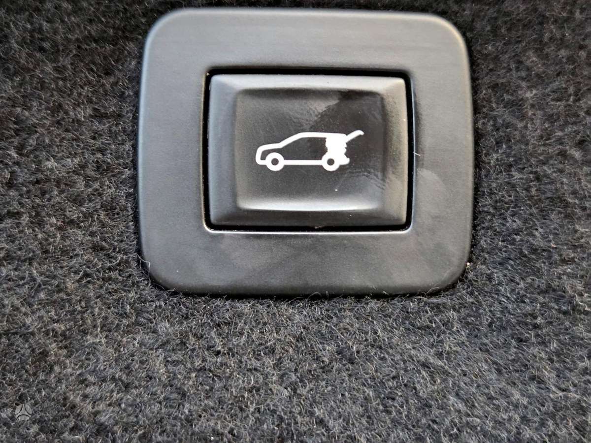 Opel Insignia 2015 — photo 34