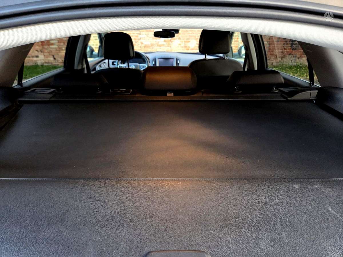 Opel Insignia 2015 — photo 35