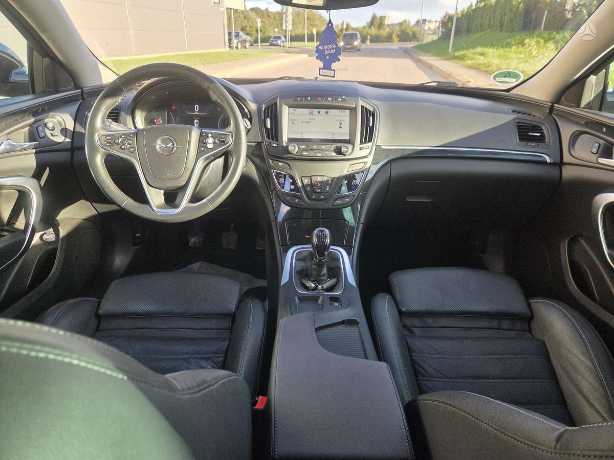 Opel Insignia 2014 — photo 21