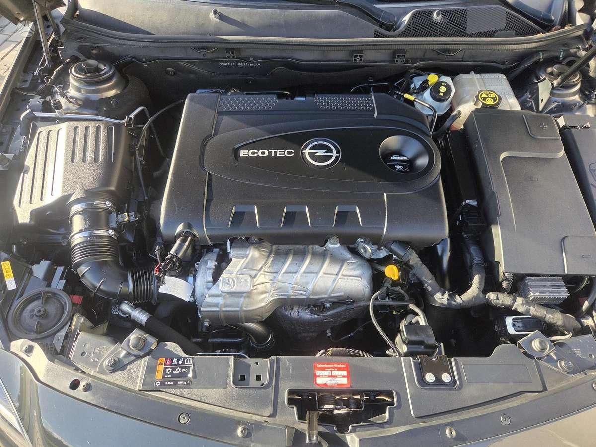 Opel Insignia 2014 — photo 29