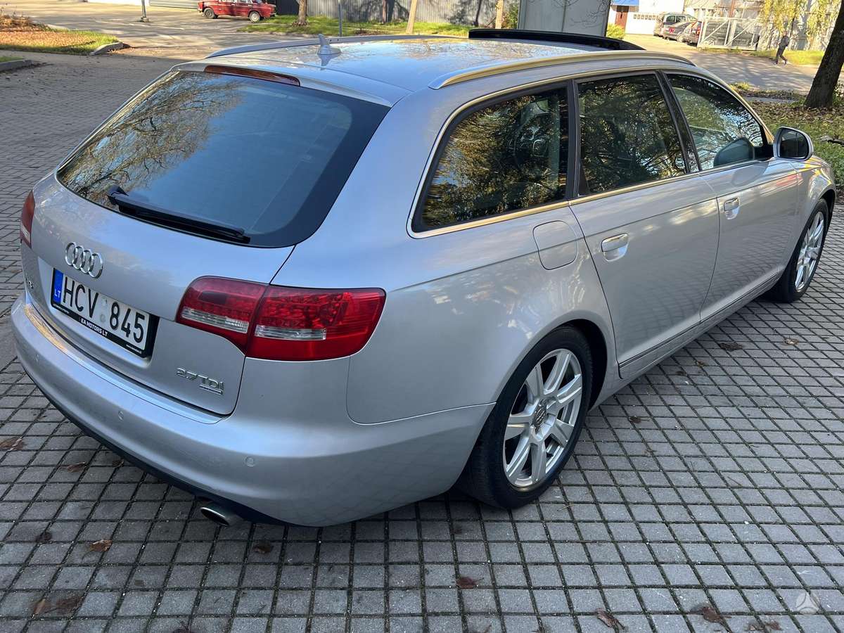 Audi A6 2009 — салон