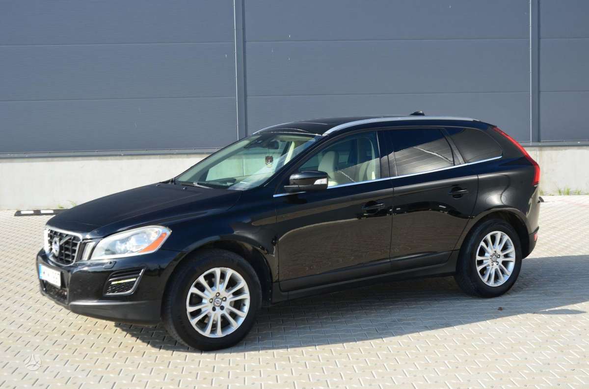 Volvo XC60 2010 — photo 22