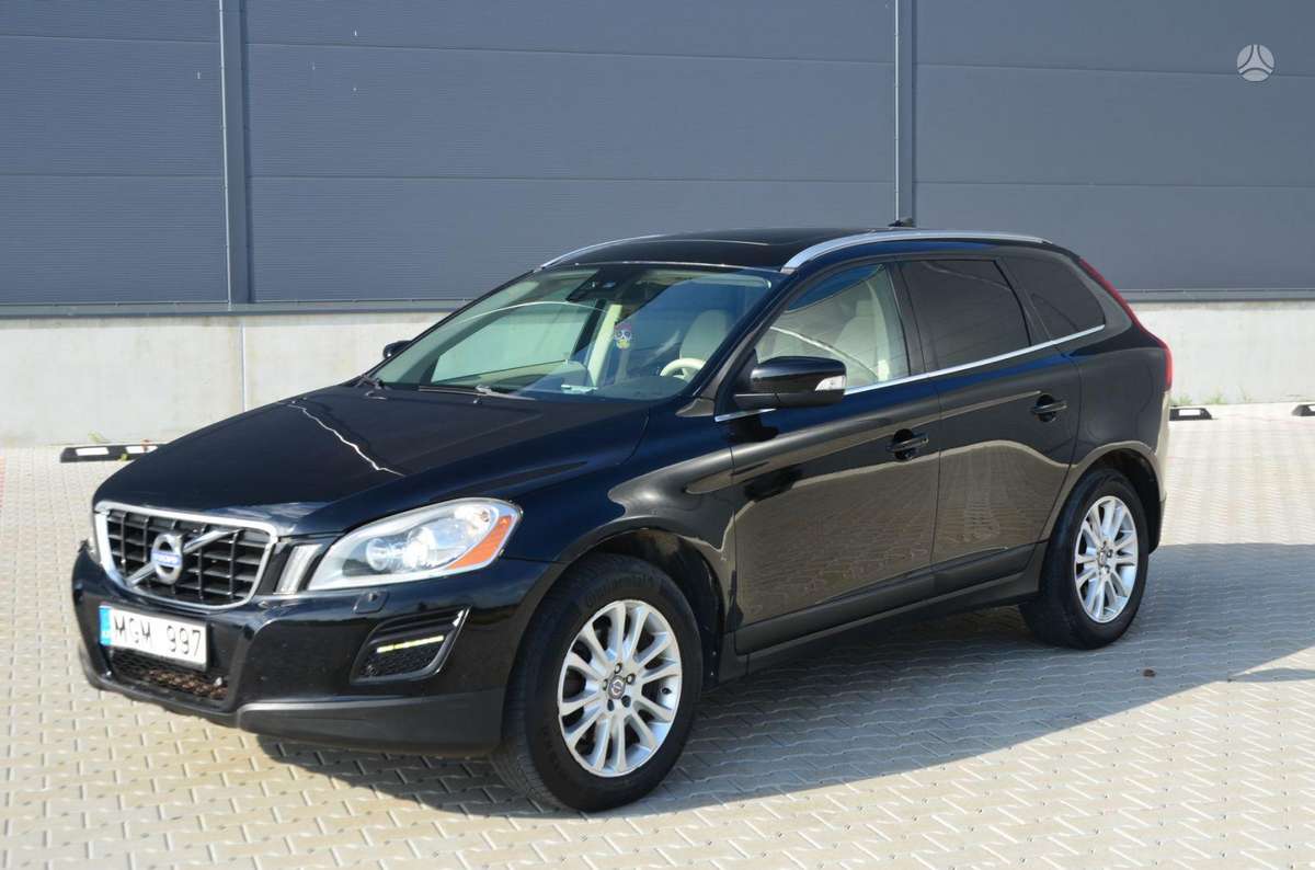 Volvo XC60 2010 — photo 24