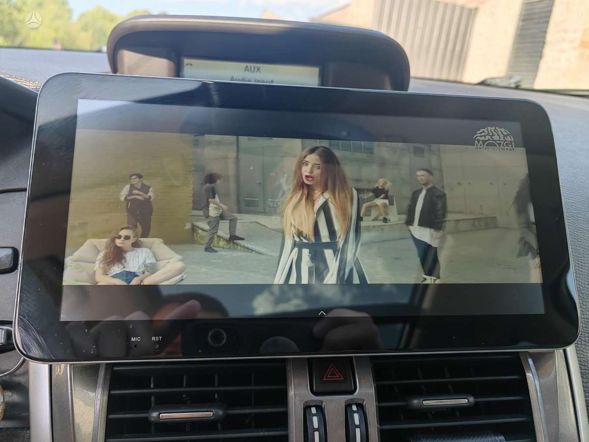 Volvo XC60 2010 — photo 38