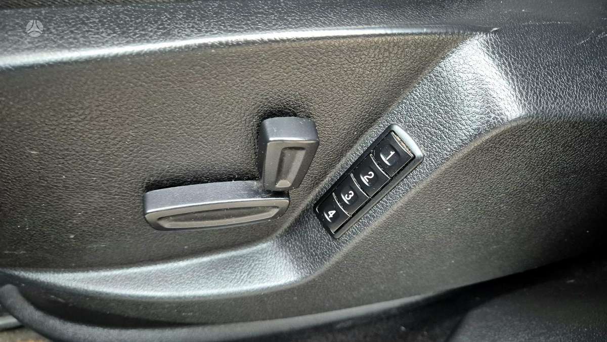 Ford Galaxy 2008 — photo 9