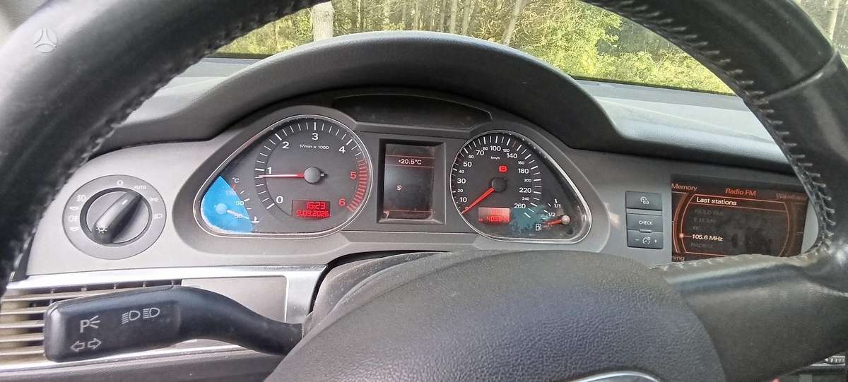 Audi A6 2005 — photo 8