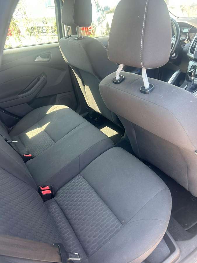 Ford Focus 2013 — photo 12