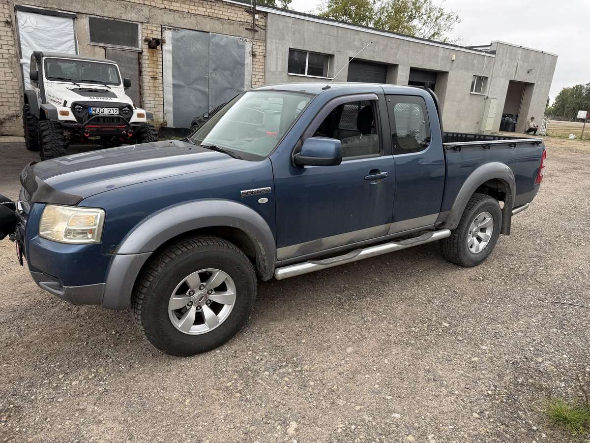 Ford Ranger 2007 — interior