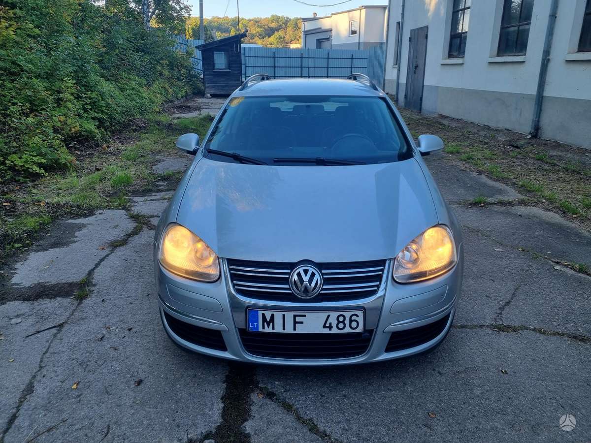 Volkswagen Golf 2008 — вигляд ззаду