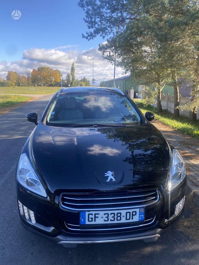Peugeot 508 2012 — вигляд ззаду