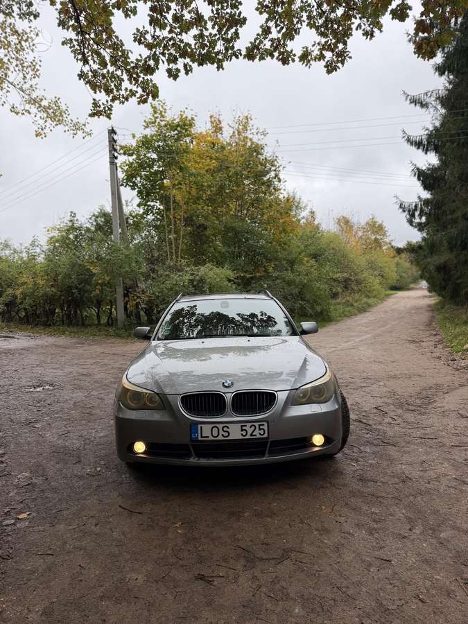 BMW 525 2004 — двигун 2497 cm³, 177 HP (130kW)