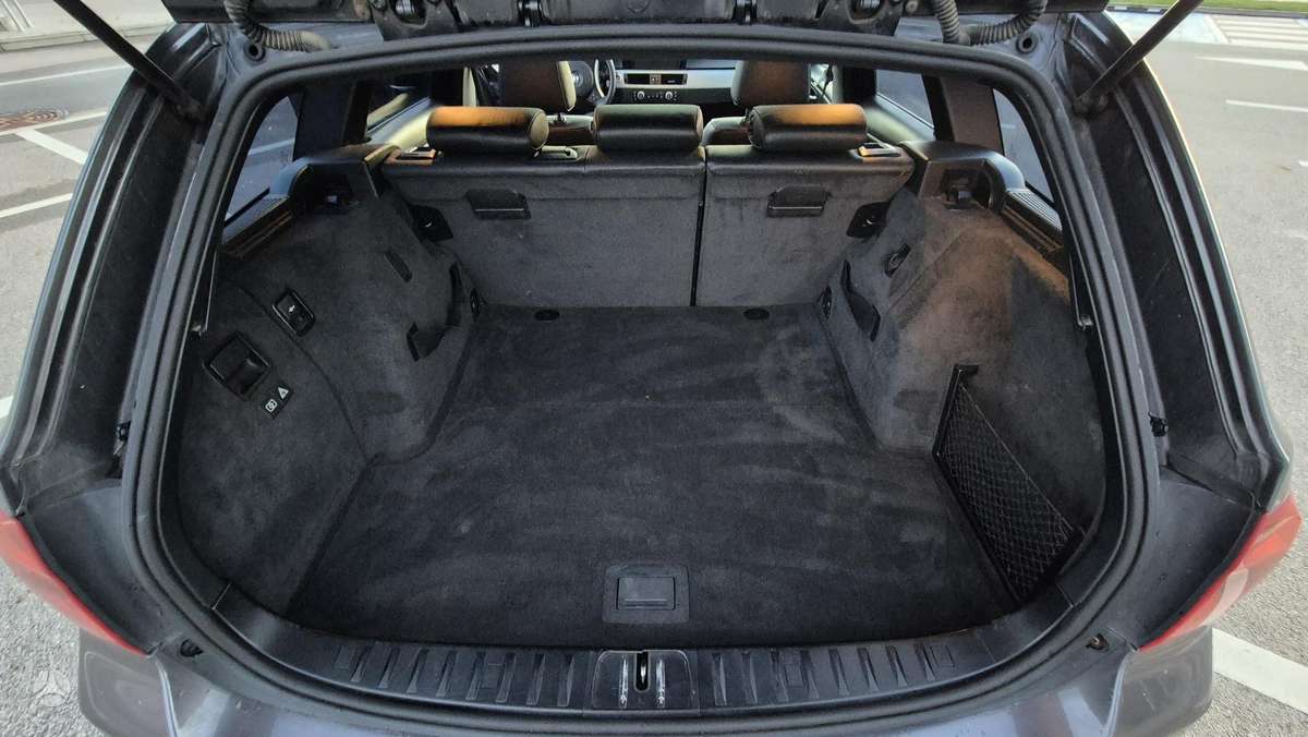 BMW 325 2007 — photo 13
